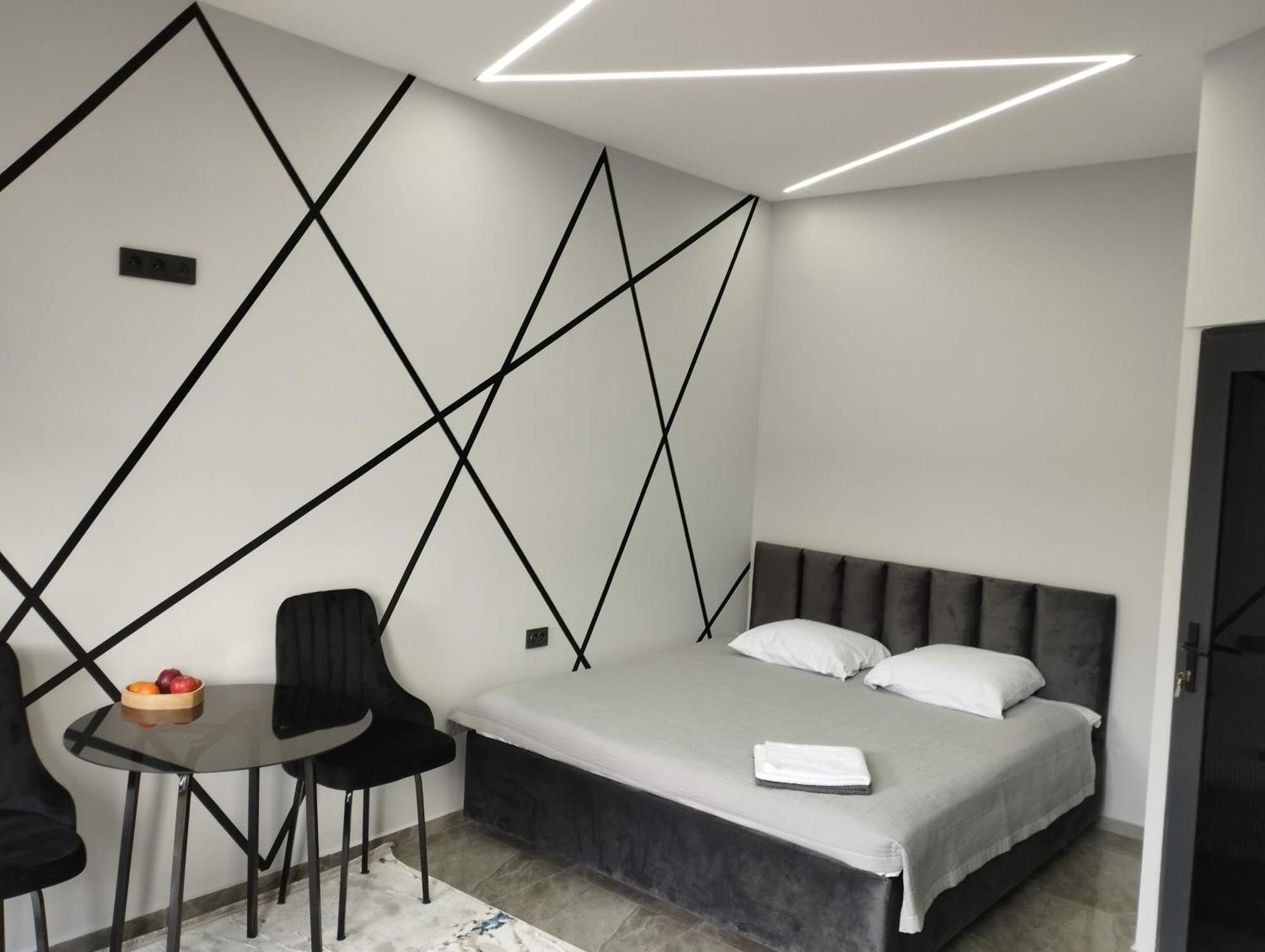 Lumi Hotell Bishkek Exteriör bild